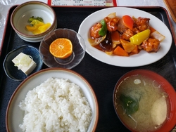 ランチに行きま...