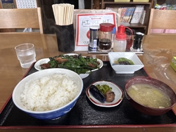 ニラレバが食べ...