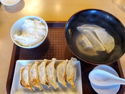 お腹がすいてふ...