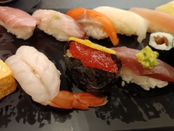 すしざんまいさ...