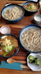 祝日のお昼に２...