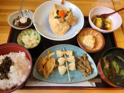 ゆば御膳をいた...