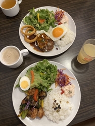ランチに行きま...