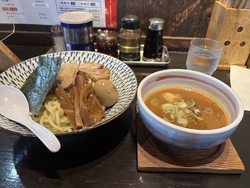 まる重さん。久...