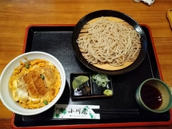 初めて来店。１...