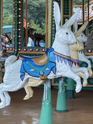 こちらのメリー...