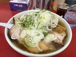 今日のお昼は一...