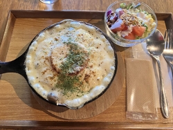 ランチに行って...