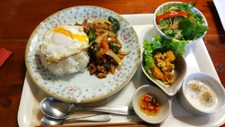 隠れ家的タイ料...