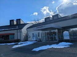 観光案内所があ...