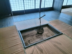 轟に現存した家...