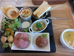 はじめてランチ...