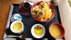 ランチタイムに...