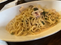 美味しいピザが...