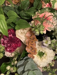 花かごの中に季...