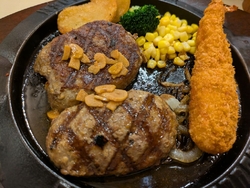 両親と夕飯を食...