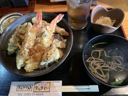 平日の昼どきに...