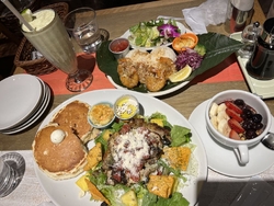 料理美味しいし...
