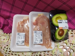 鶏むね肉が特売...