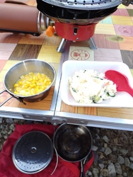 キャンプでの夕...