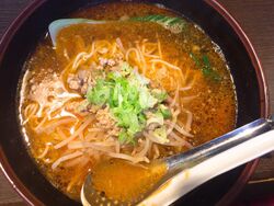 日曜お昼に旨辛...