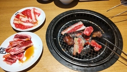 牛角では、店舗...
