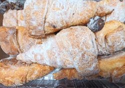 デニッシュ生地...