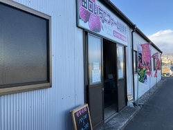 お店の前を通っ...