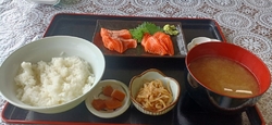 今日は、平日で...