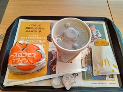朝マックでお邪...