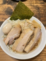 初めて訪問。開...