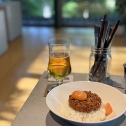 美術館にぴった...