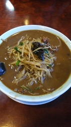 独特な味噌ラー...