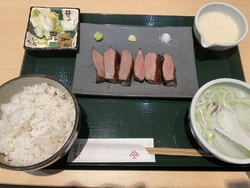子供と夕飯を食...