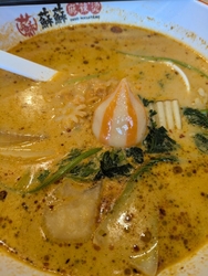 お昼に行ってき...