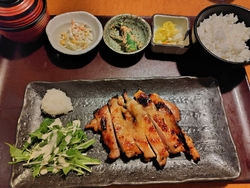後輩とランチを...