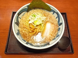 お昼に訪問しま...