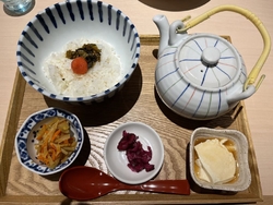 トナリエしばら...