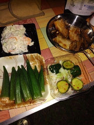 キャンプでの食...