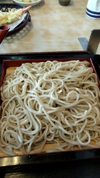 密を避け、開店...