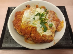 カツ丼ライトと...