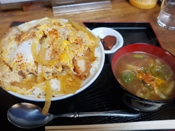 今日のお昼は、...