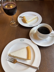 チーズケーキ日...