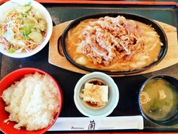 店内ではジャズ...