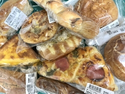 朝ごはん用にパ...
