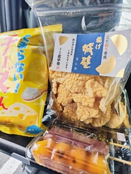 お団子とお煎餅...