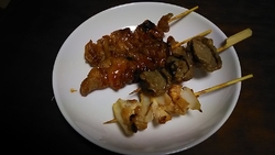 こちらの焼き鳥...