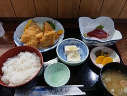 今日は、木曜日...