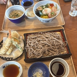 主人はうまか丼...