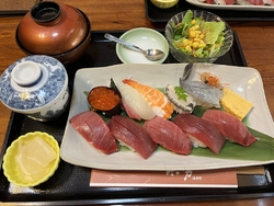 ランチに伺いま...